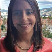 Profesora universitaria en derechos humanos